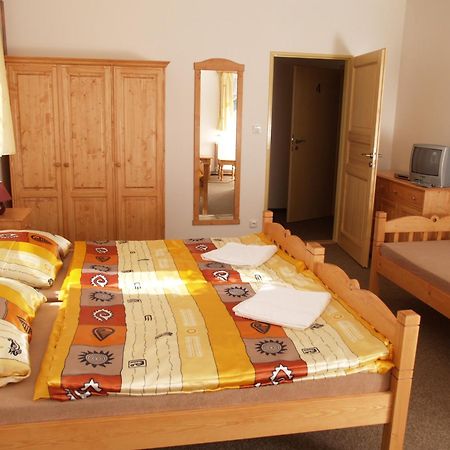 Hotel Restaurant Svejk Бублава Екстер'єр фото