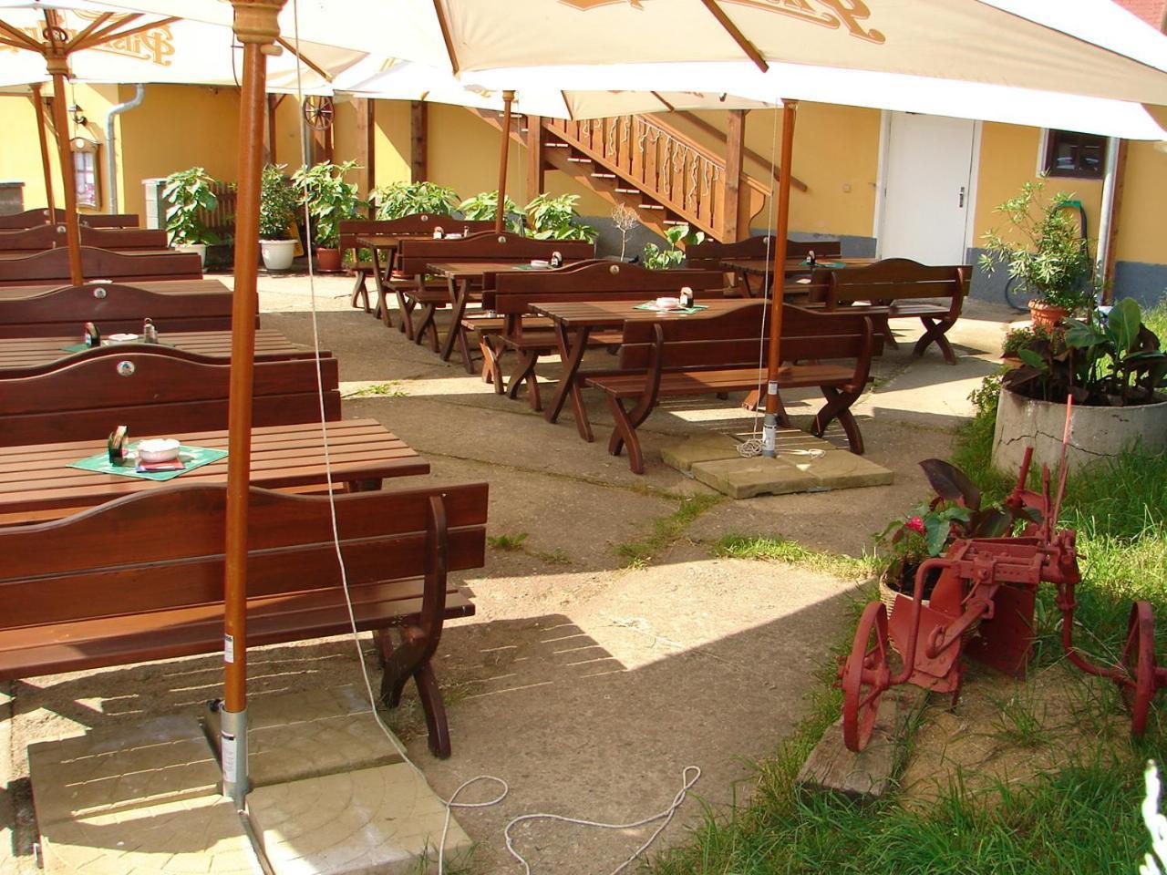 Hotel Restaurant Svejk Бублава Екстер'єр фото