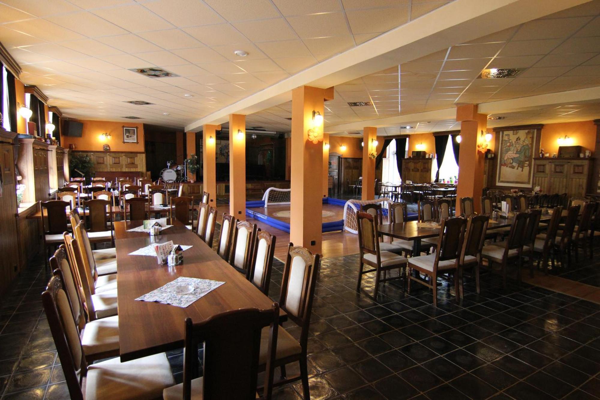 Hotel Restaurant Svejk Бублава Екстер'єр фото