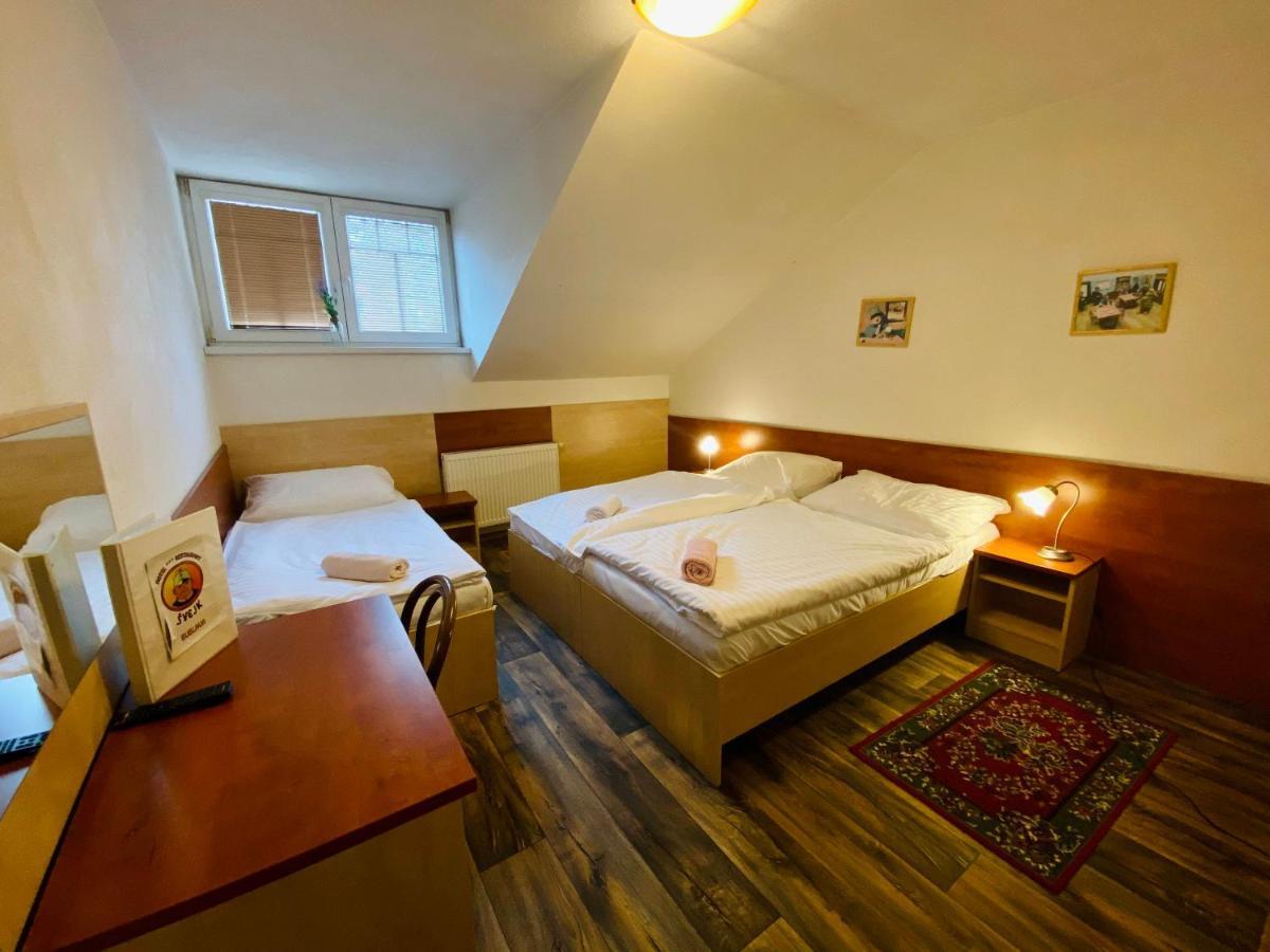 Hotel Restaurant Svejk Бублава Екстер'єр фото